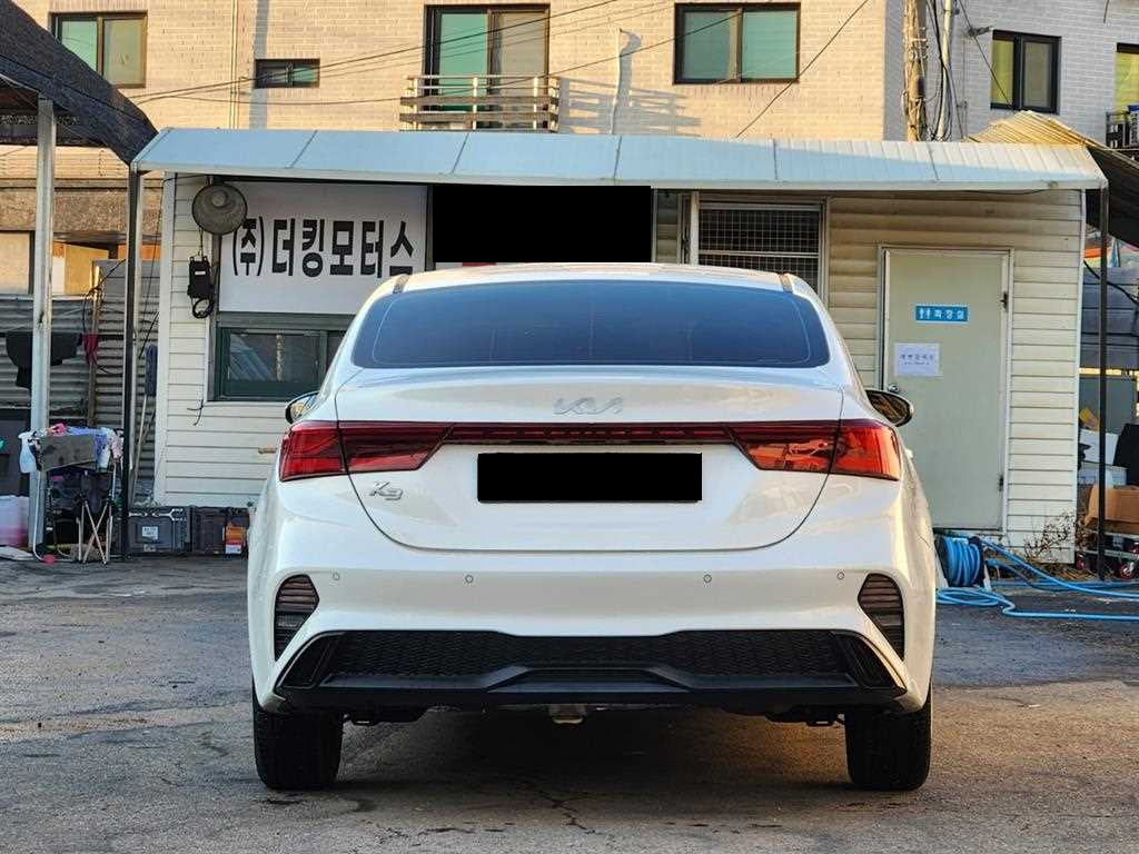 Kia K3 — photo 17