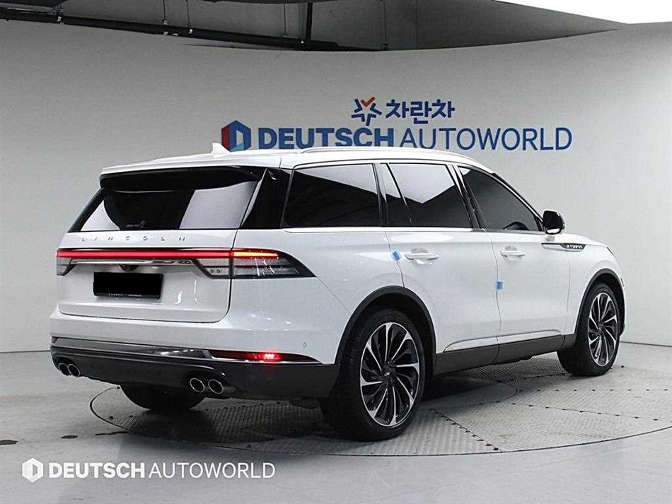 Lincoln Aviator — photo 02