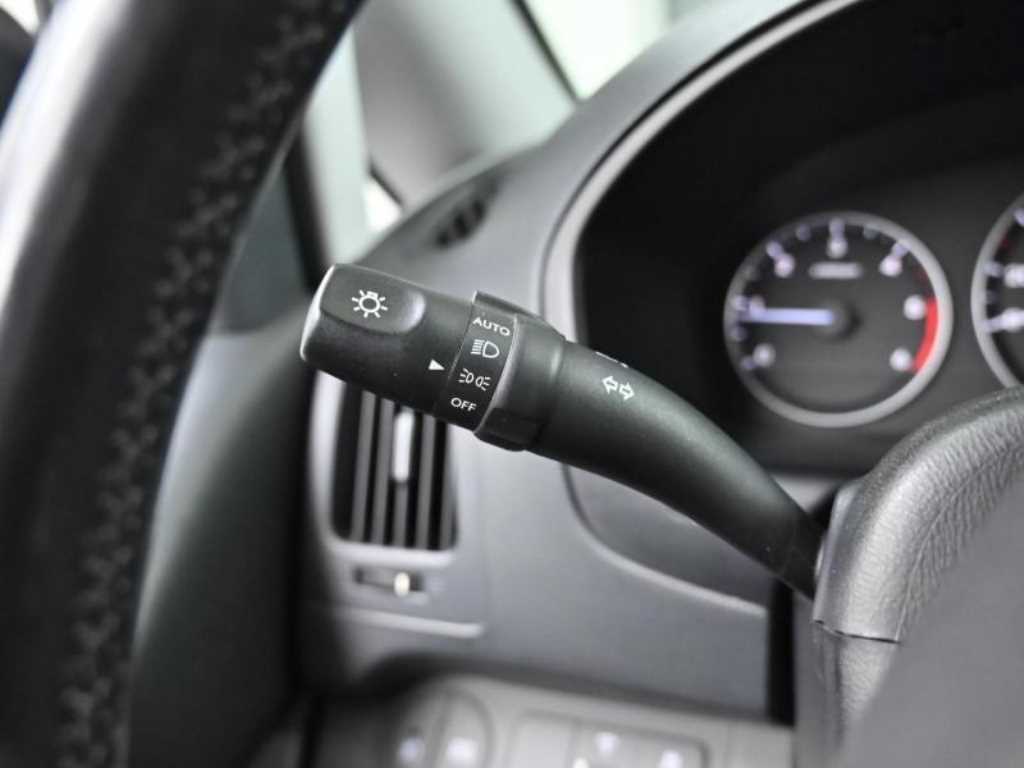 Hyundai Starex — photo 15