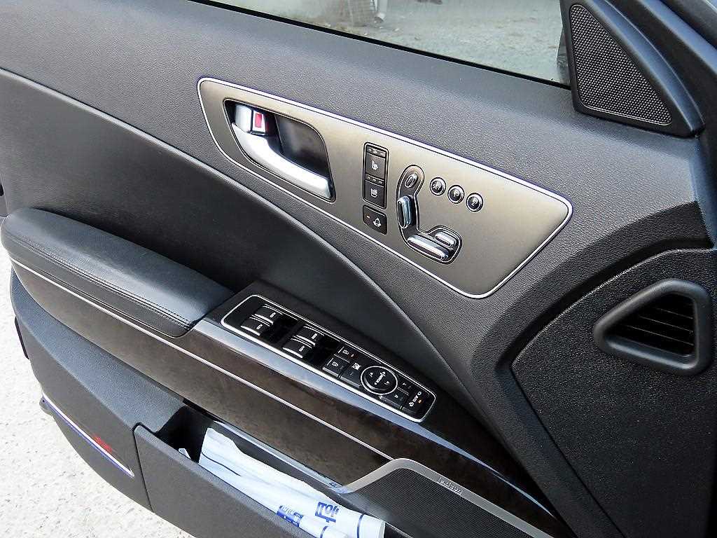 Kia K9 — photo 12