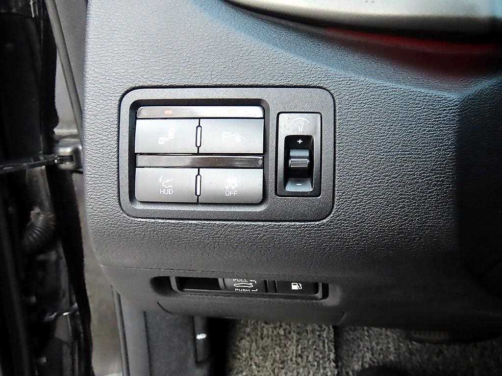 Kia K9 — photo 13