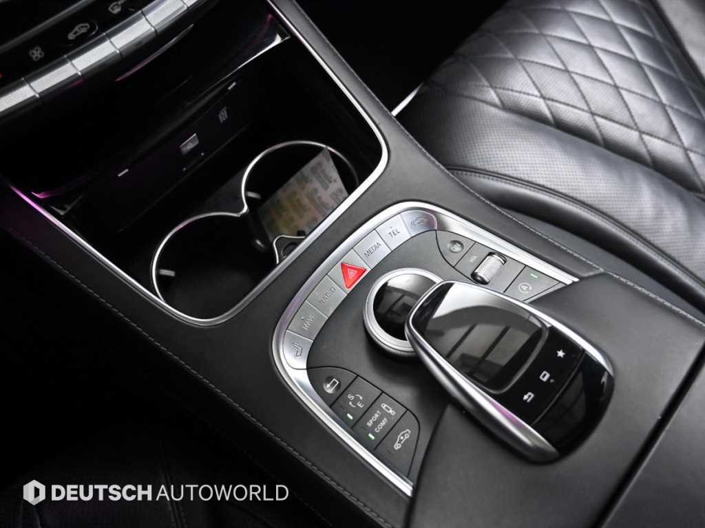 Mercedes-Benz S-Class — photo 09