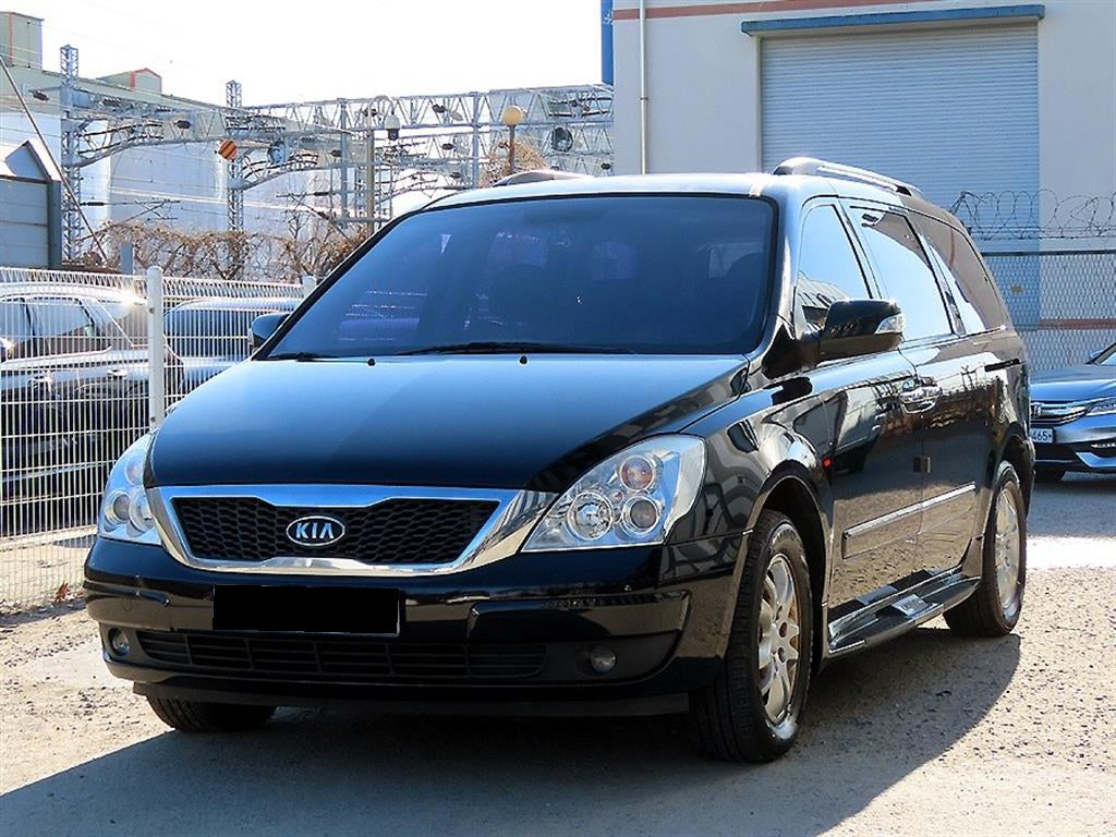 Kia Carnival — photo 02