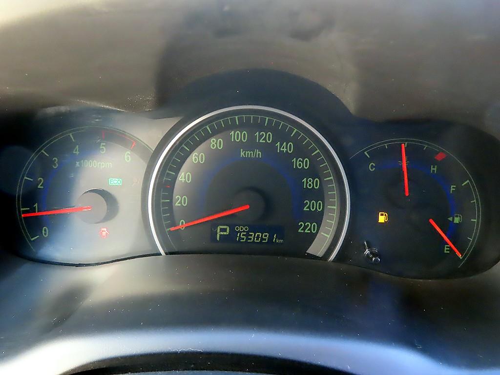 Kia Carnival — photo 09