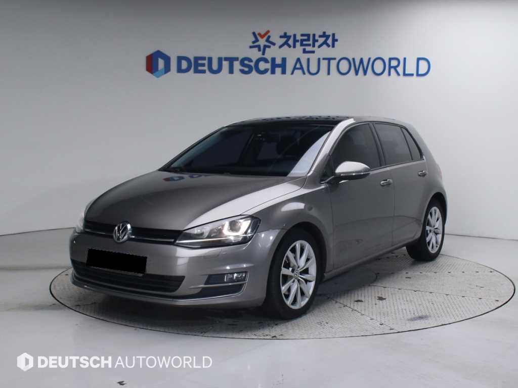 Volkswagen Golf — photo 01