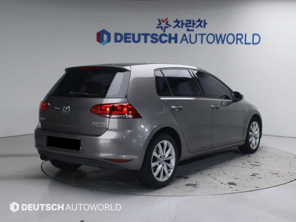 Volkswagen Golf — photo 02