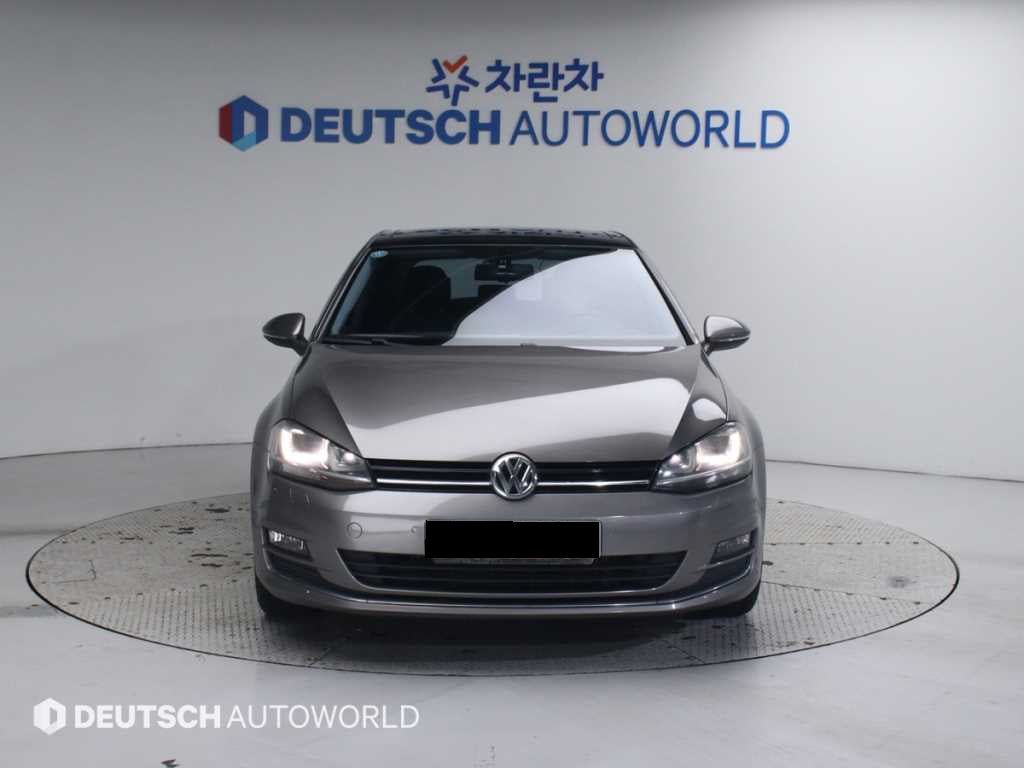 Volkswagen Golf — photo 03