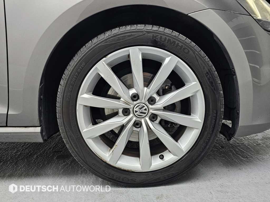 Volkswagen Golf — photo 05