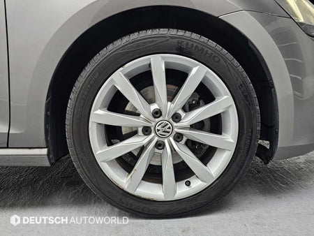 Volkswagen Golf — photo 05