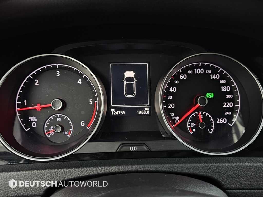 Volkswagen Golf — photo 08