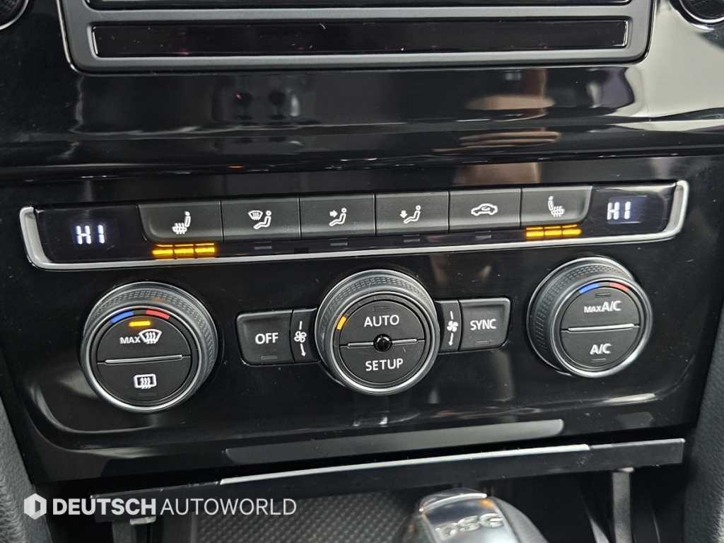 Volkswagen Golf — photo 17