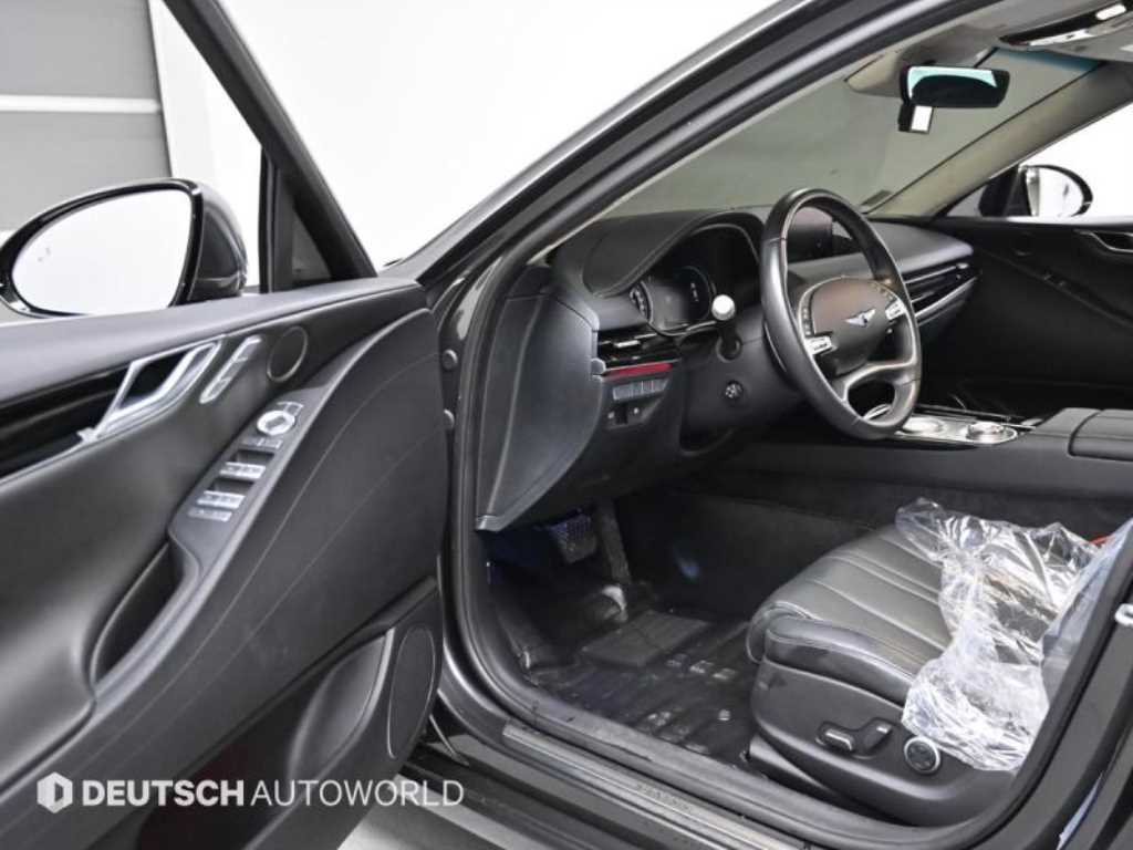 Genesis G80 — photo 11