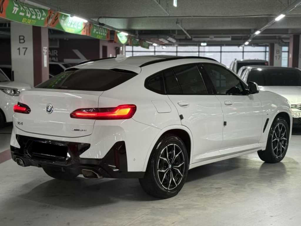 BMW X4 — photo 02