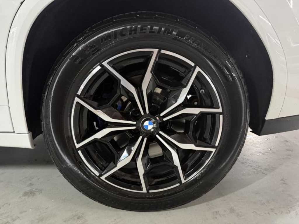 BMW X4 — photo 07