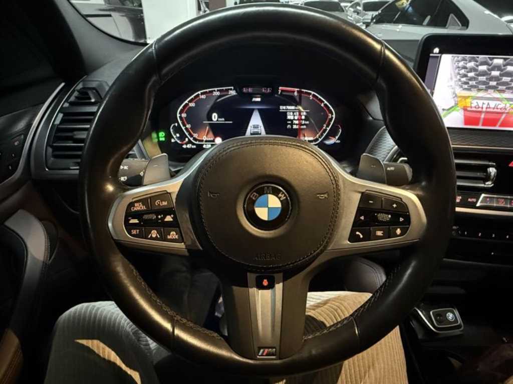 BMW X4 — photo 12