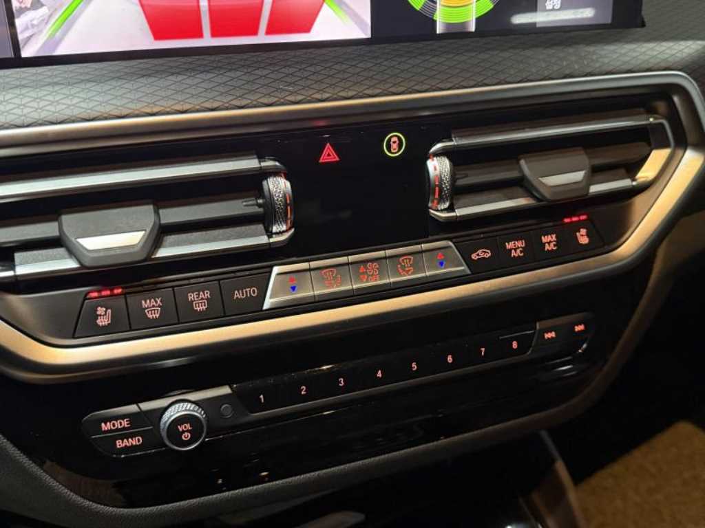 BMW X4 — photo 14