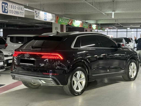 Audi Q8 — photo 04