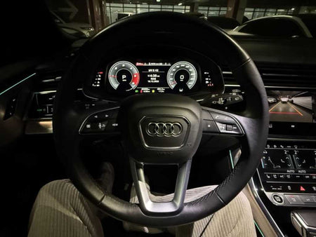Audi Q8 — photo 13
