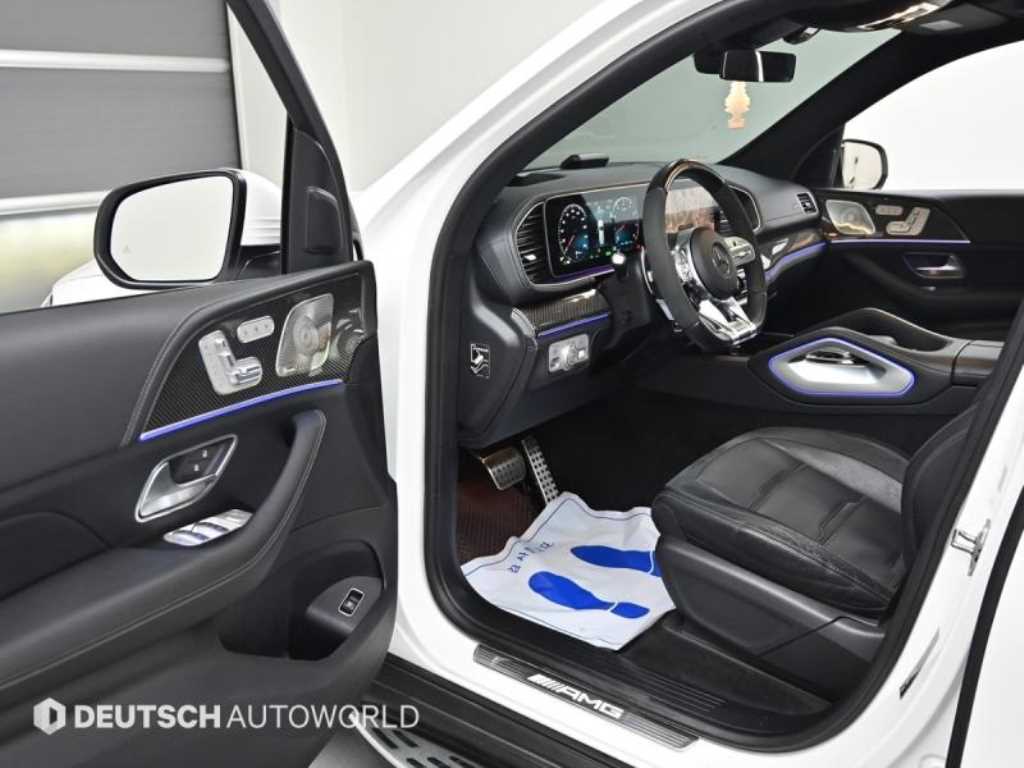 Mercedes-Benz GLE-Class — photo 11