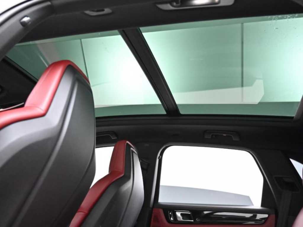 Porsche Cayenne — photo 19