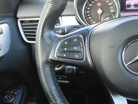 Mercedes-Benz GLE-Class — photo 12