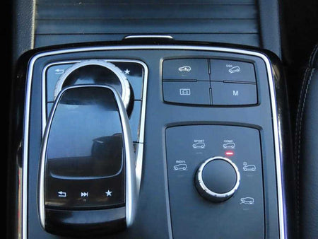 Mercedes-Benz GLE-Class — photo 14
