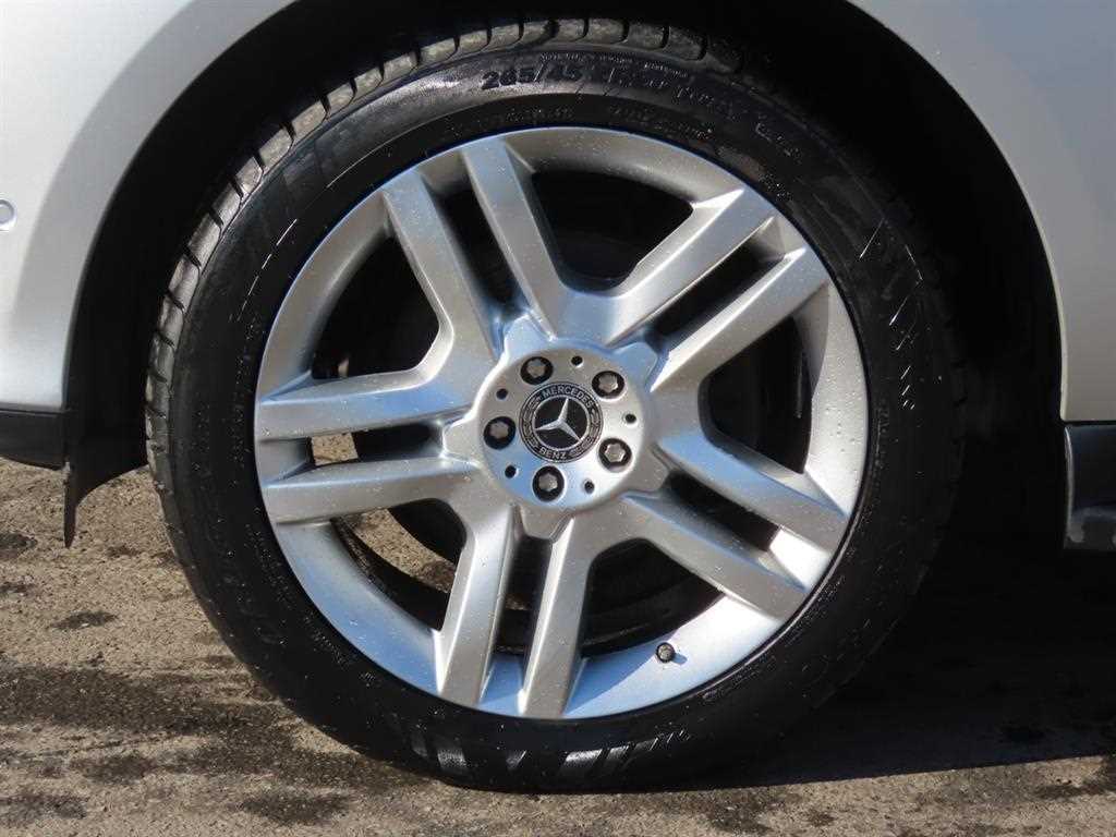 Mercedes-Benz GLE-Class — photo 20