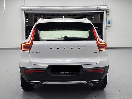 Volvo XC40 — photo 03