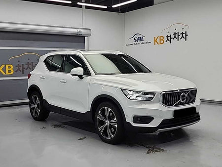 Volvo XC40 — photo 04