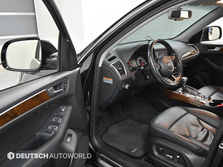 Audi Q5 — photo 11