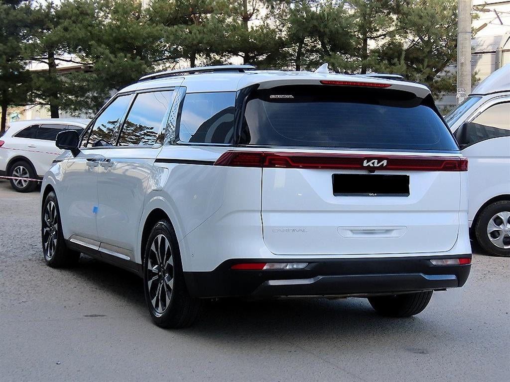 Kia Carnival — photo 03