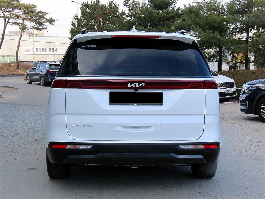 Kia Carnival — photo 04