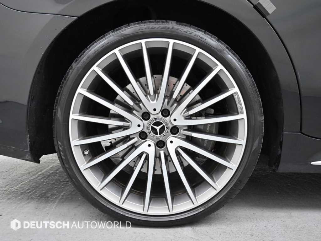 Mercedes-Benz S-Class — photo 05
