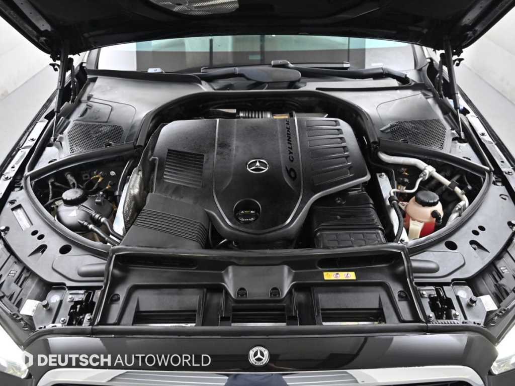 Mercedes-Benz S-Class — photo 06