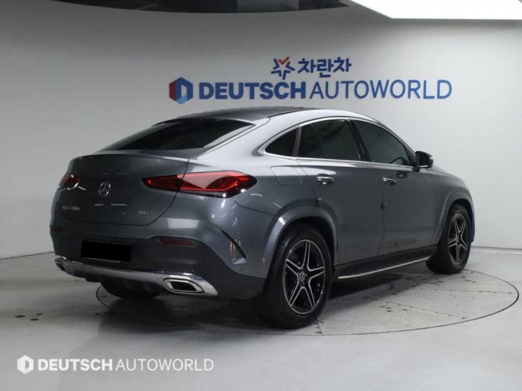 Mercedes-Benz GLE-Class — photo 02