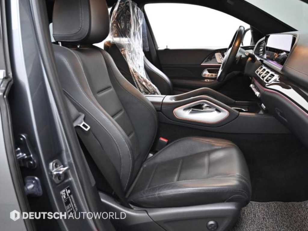 Mercedes-Benz GLE-Class — photo 10