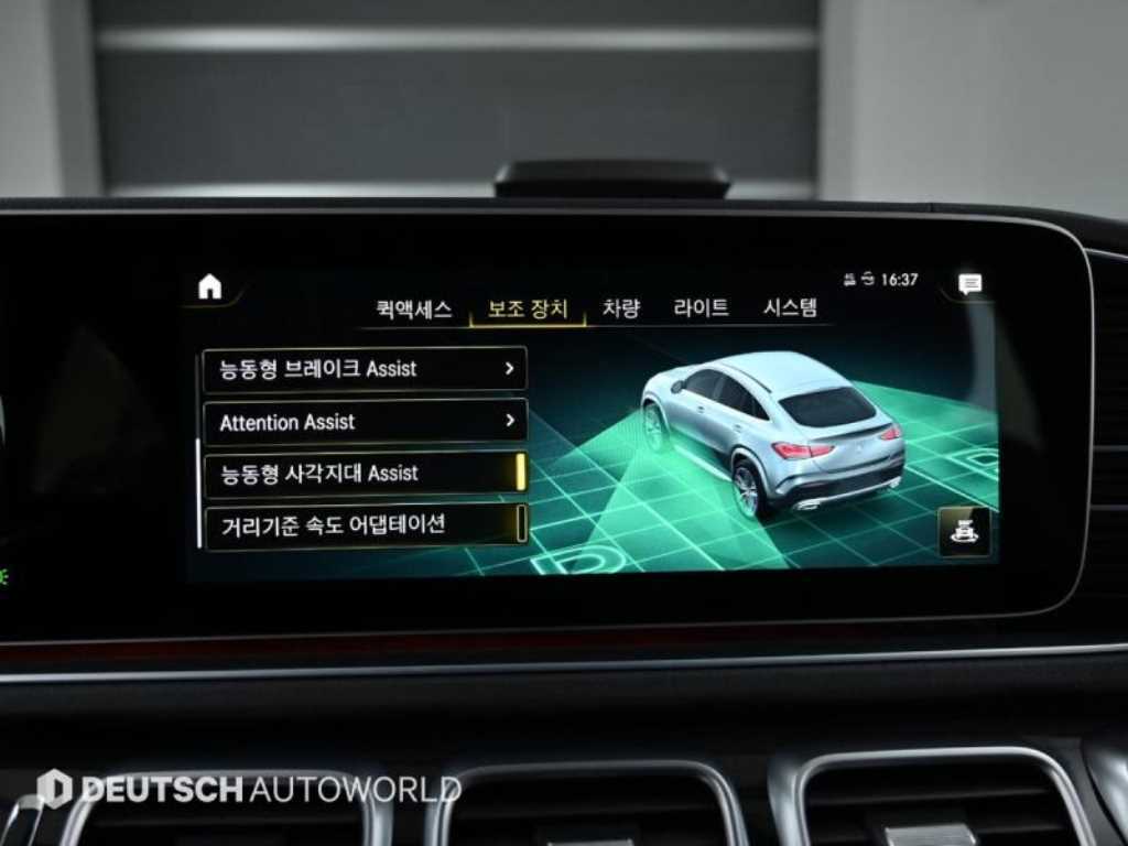 Mercedes-Benz GLE-Class — photo 17
