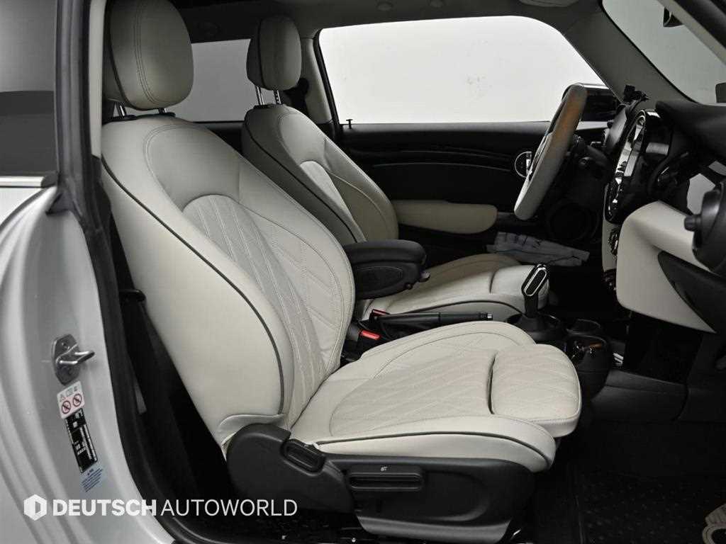 Mini Cooper — photo 10