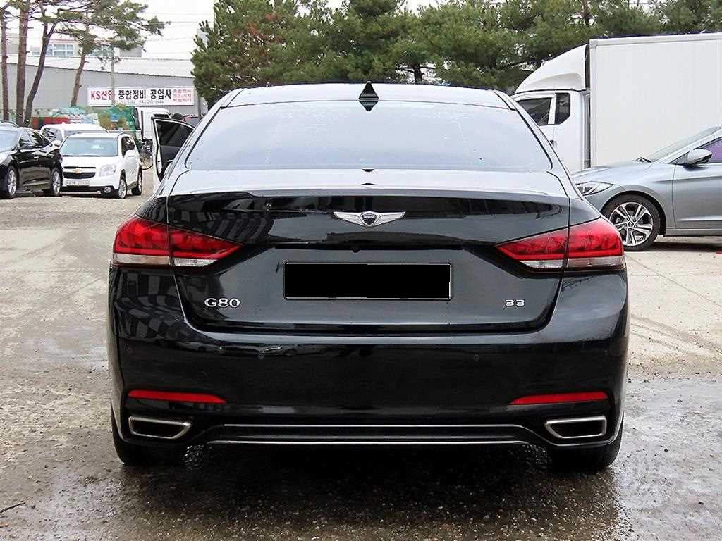Genesis G80 — photo 04