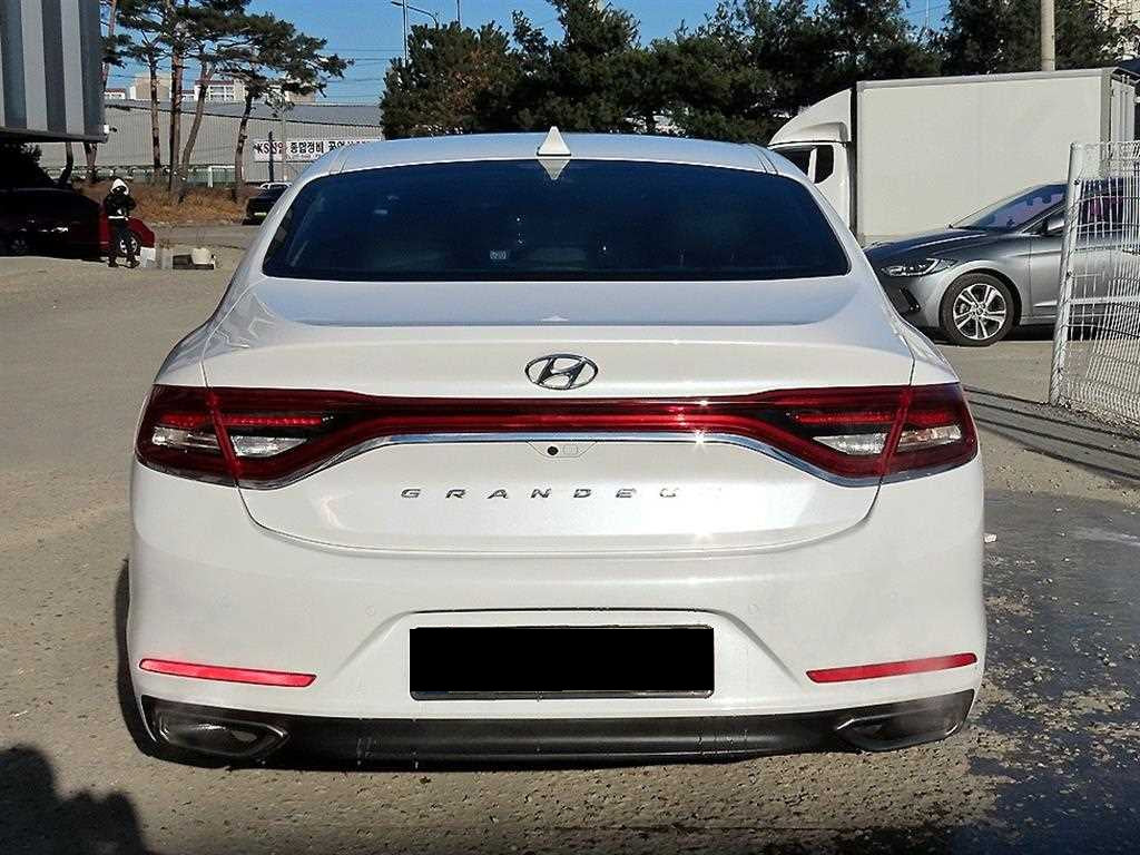 Hyundai Grandeur — photo 04