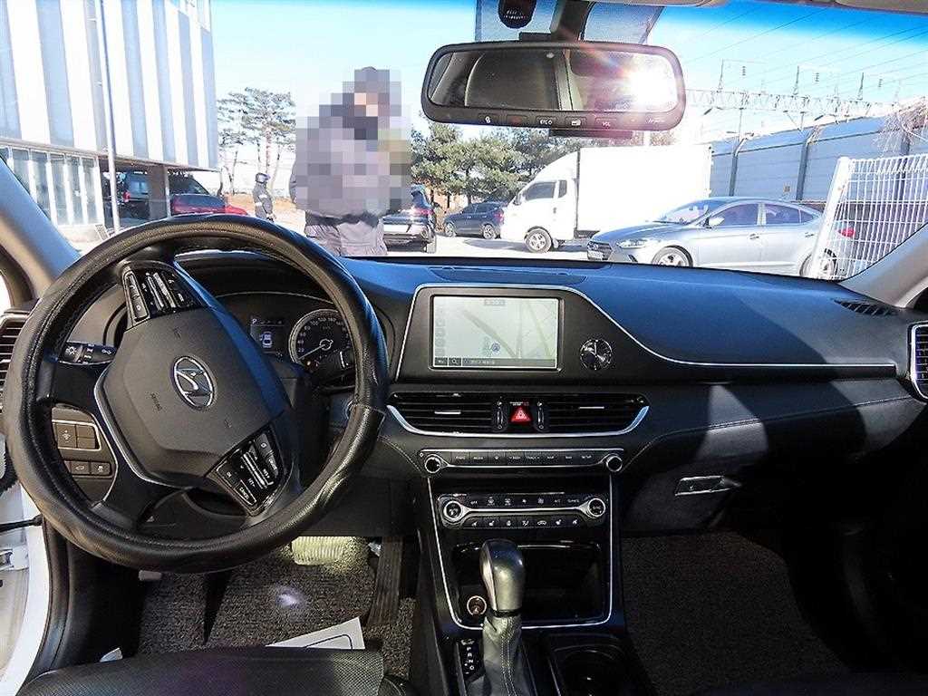 Hyundai Grandeur — photo 07