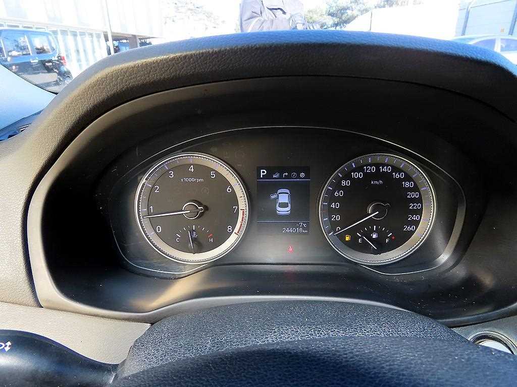 Hyundai Grandeur — photo 09