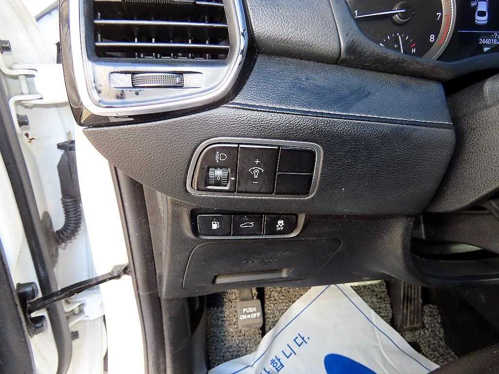 Hyundai Grandeur — photo 12
