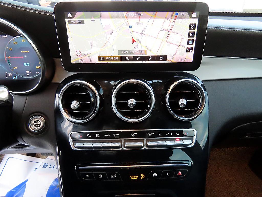 Mercedes-Benz GLC-Class — photo 13