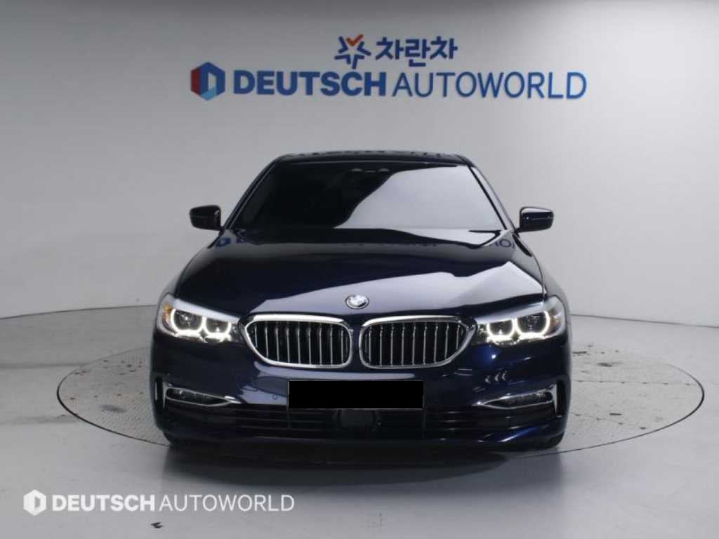 BMW 5-Series — photo 03