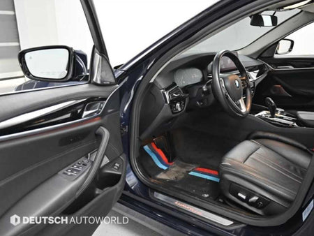 BMW 5-Series — photo 11