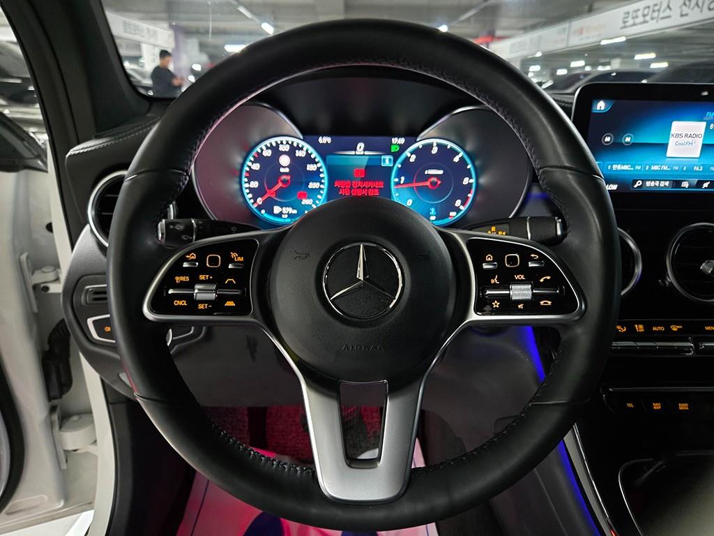 Mercedes-Benz GLC-Class — photo 07