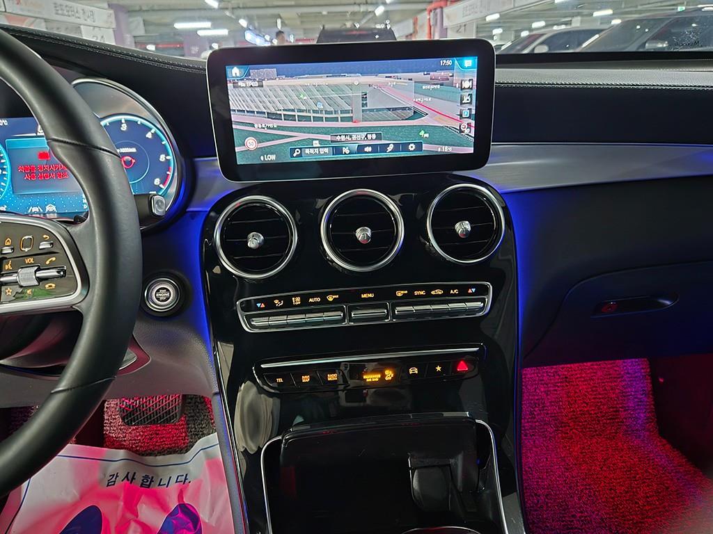 Mercedes-Benz GLC-Class — photo 10