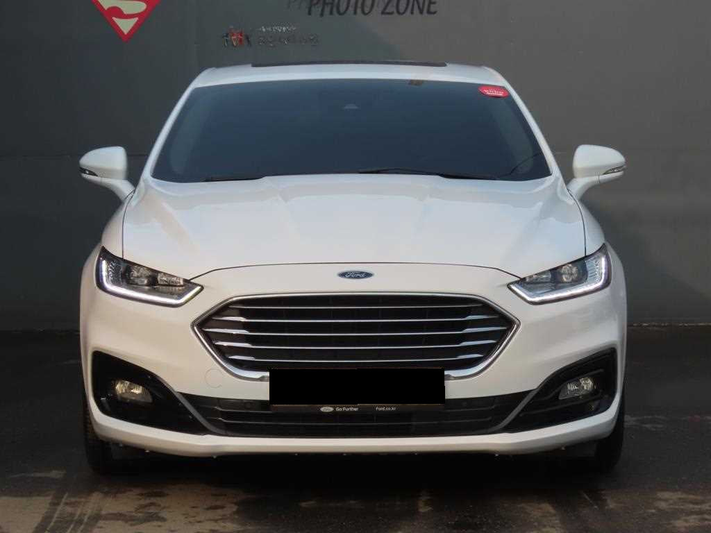 Ford Mondeo — photo 02