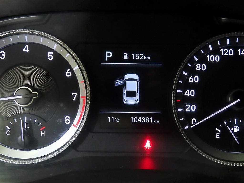 Hyundai Sonata — photo 09